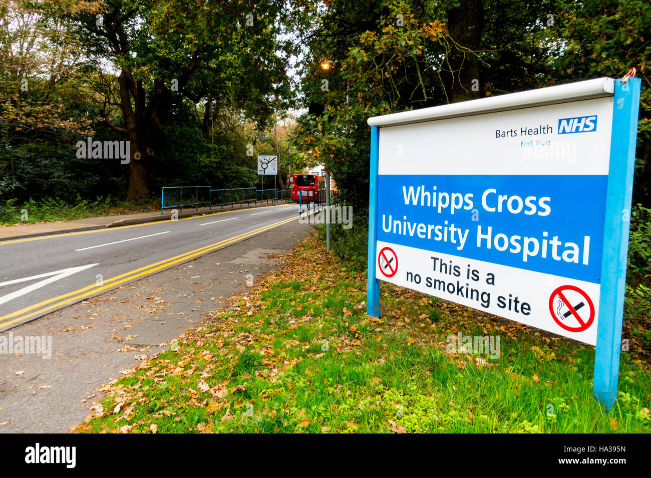 Firmare all'entrata di Whipps Cross University Hospital, a Waltham Forest, Londra. Parte di Barts Health NHS Trust Foto Stock