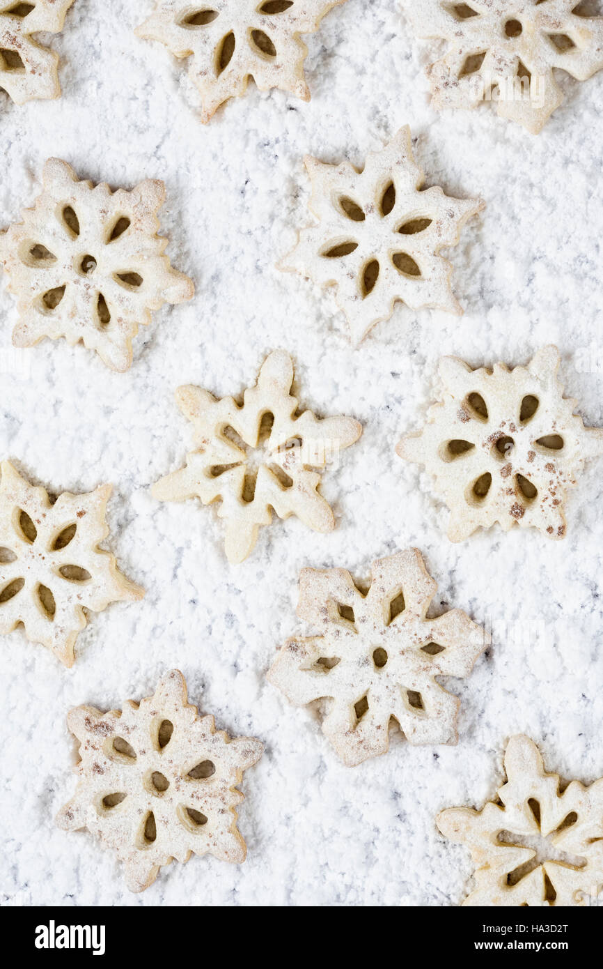 In casa il simbolo del fiocco di neve i cookie. Foto Stock