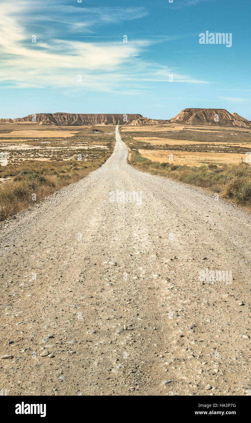 Wild West road e cielo blu Foto Stock