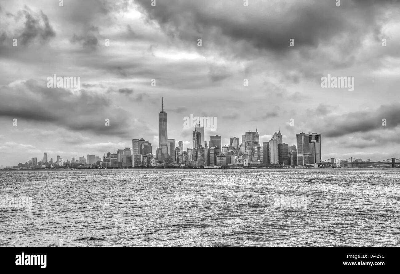 Skyline di New York City Manhattan vista dal New Jersey Foto Stock