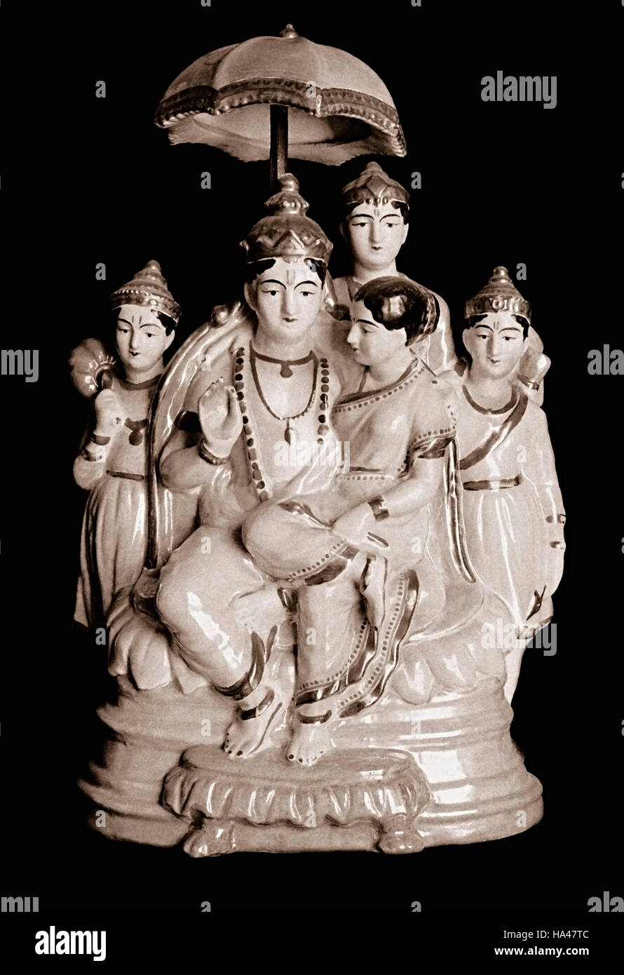 Statua del Signore Rama con sua moglie Sita e i suoi fratelli. Foto Stock