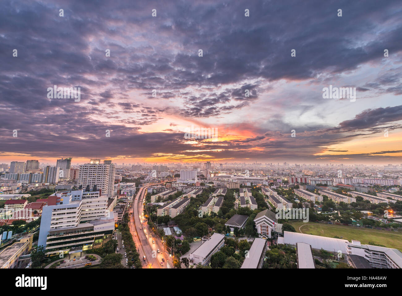 Bangkok City al crepuscolo Foto Stock