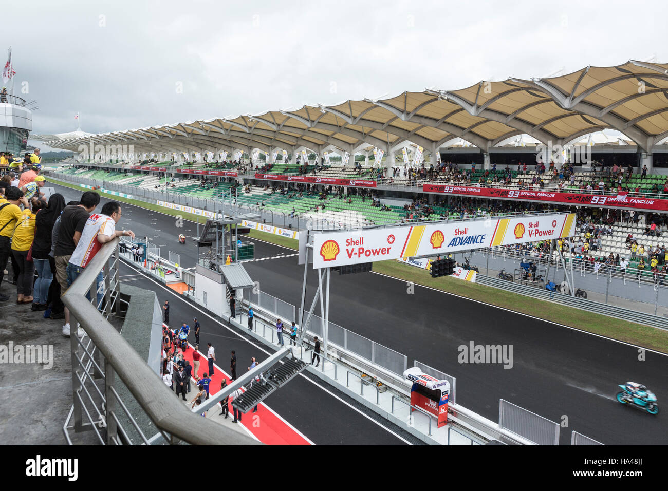 Piloti gara Malese durante la Moto GP a Sepang, in Malesia Foto Stock