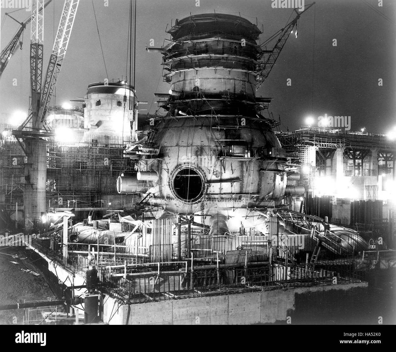 Il Dipartimento dell'energia continua i suoi sforzi nella politica energetica, concentrandosi sulla sicurezza energetica nazionale, sulla mitigazione dei cambiamenti climatici e sulle soluzioni energetiche sostenibili per le generazioni future. Foto Stock