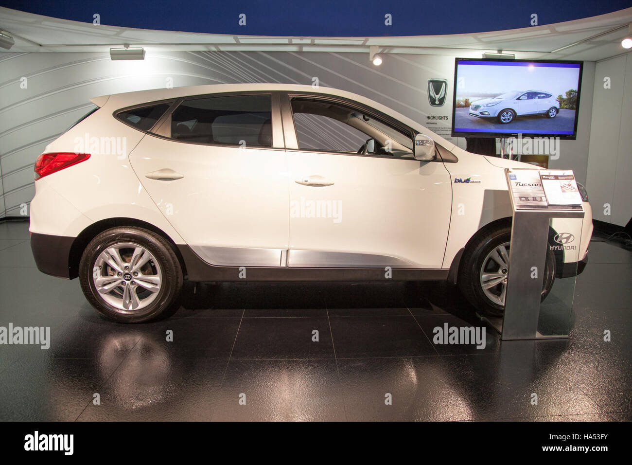 Il Dipartimento dell'energia continua i suoi sforzi per promuovere soluzioni di energia pulita, concentrandosi sulla ricerca volta a migliorare l'efficienza energetica e ridurre le emissioni di carbonio per un futuro sostenibile. Foto Stock