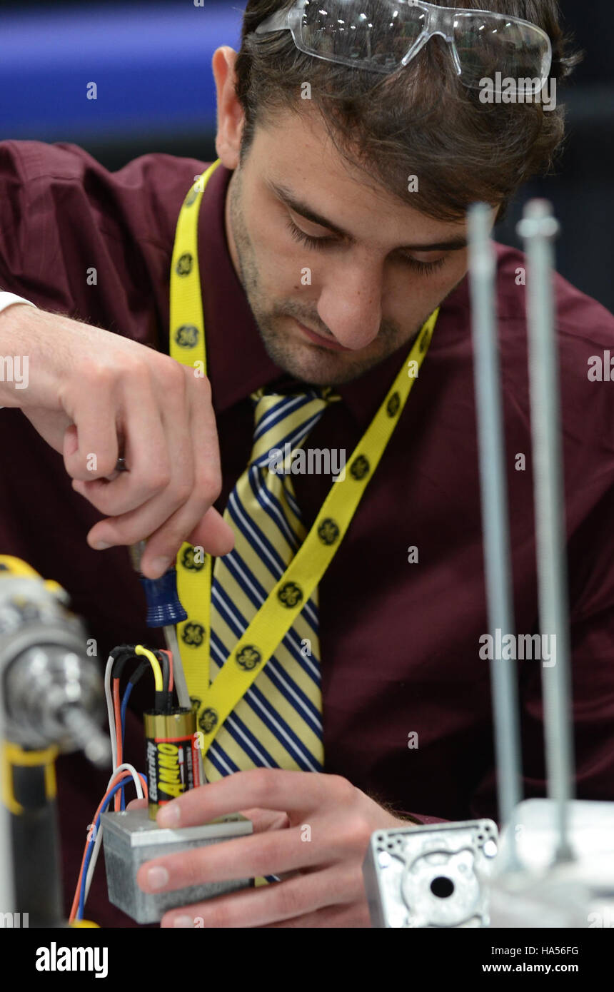 Il Dipartimento dell'energia continua ad attuare pratiche sostenibili nella politica energetica, concentrandosi sullo sviluppo e la promozione di alternative energetiche pulite e sulla riduzione dell'impronta ambientale del settore energetico. Foto Stock