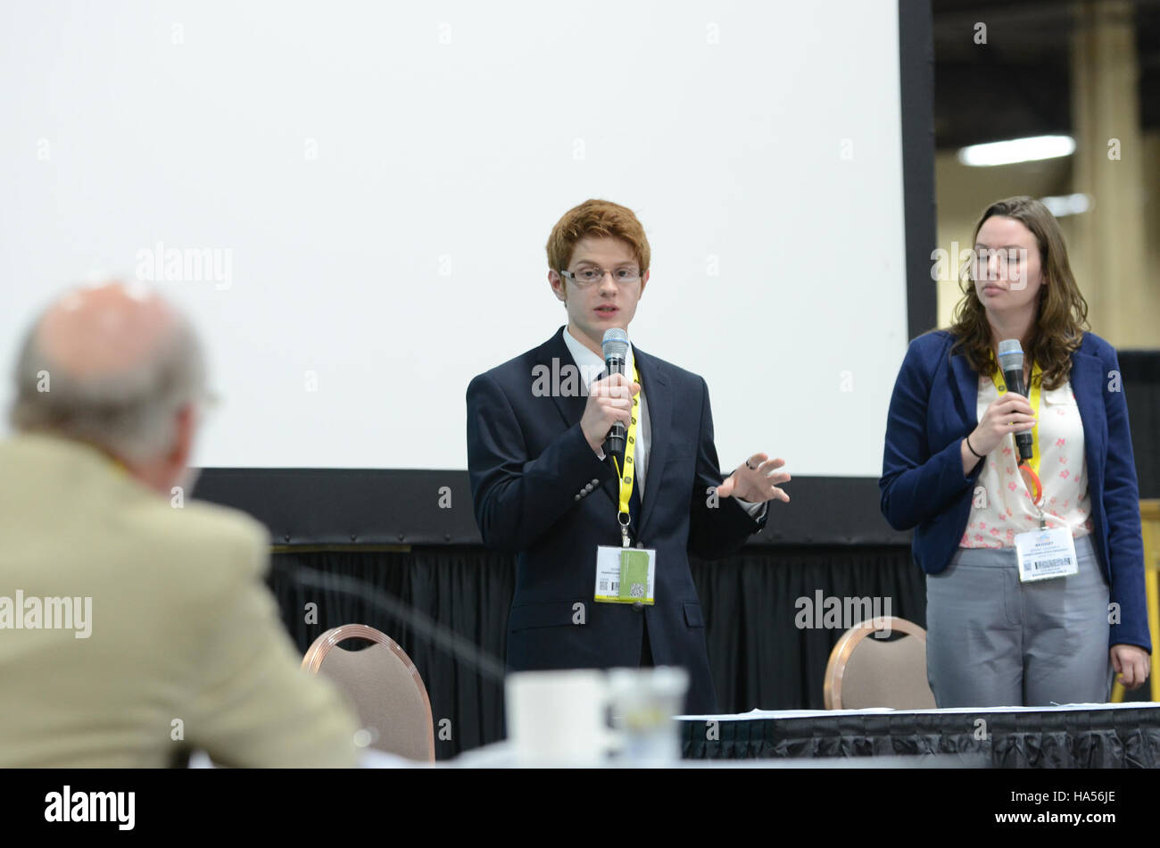 Questa immagine mostra l'impegno del Dipartimento dell'energia degli Stati Uniti per la scienza, la politica e l'efficienza energetica. Il ruolo del dipartimento comprende lo sviluppo di soluzioni energetiche sostenibili e la gestione delle sfide ambientali connesse all’energia. Foto Stock