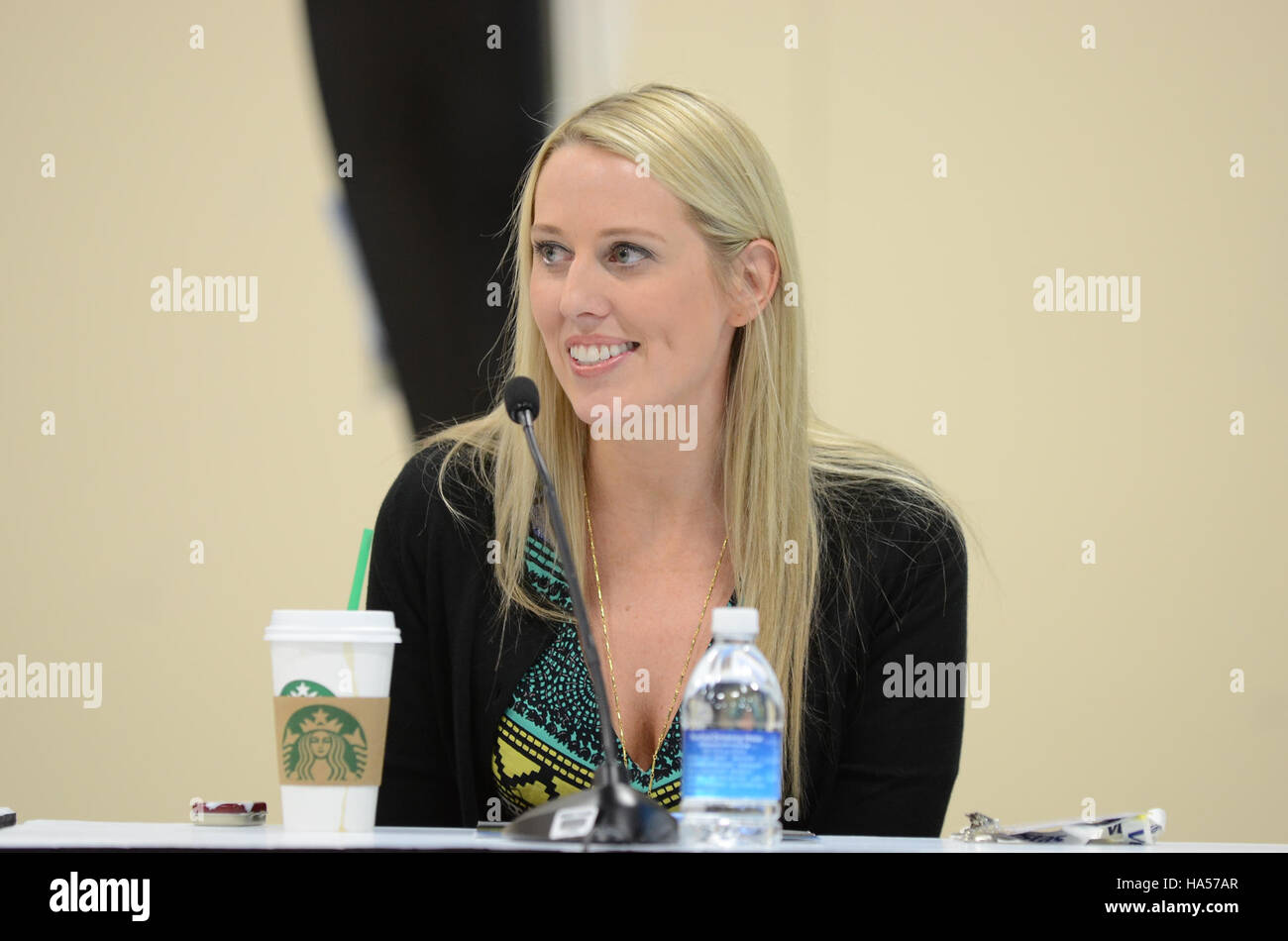 L'iniziativa CS2 del Dipartimento dell'energia sostiene le tecnologie per l'energia pulita e gli sforzi per la sostenibilità, promuovendo l'efficienza energetica e riducendo l'impronta di carbonio in tutti i settori e settori. Foto Stock