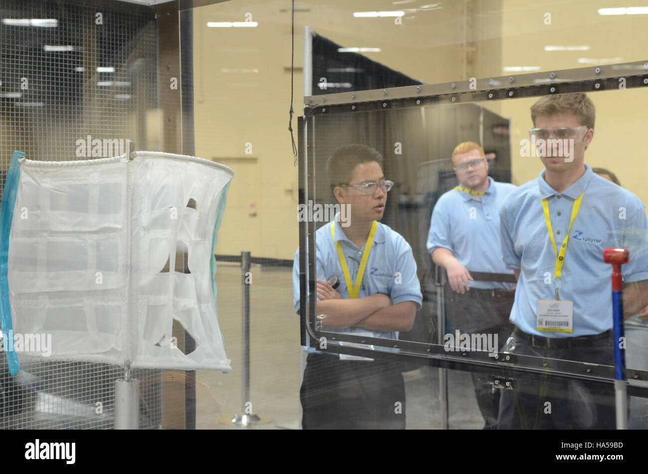 Questa immagine rappresenta un'iniziativa del Dipartimento dell'energia incentrata sul progresso delle tecnologie per l'energia pulita per supportare sistemi energetici sostenibili e ridurre la dipendenza dai combustibili fossili. Foto Stock