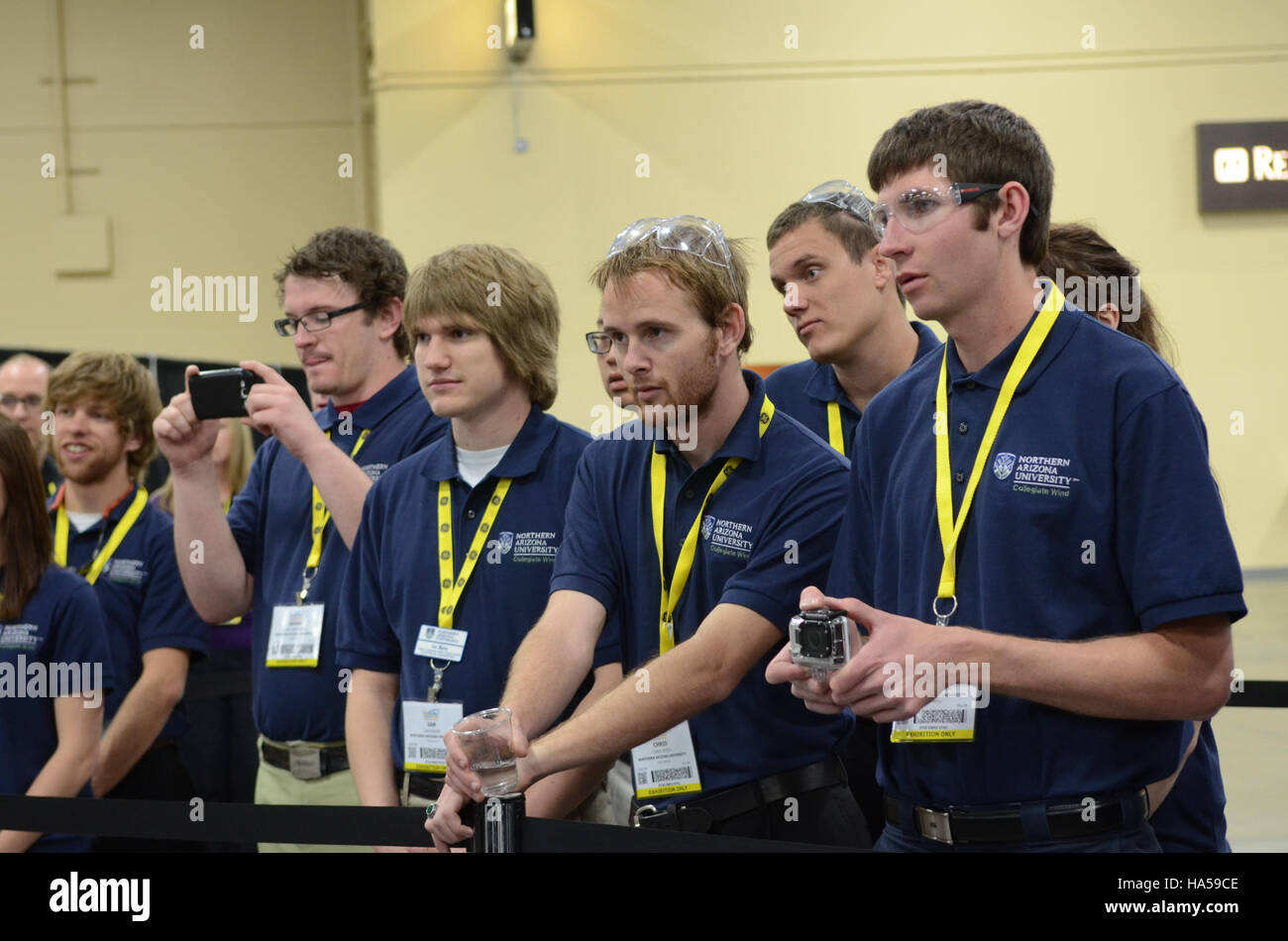 Questa immagine del Dipartimento dell'energia illustra una discussione chiave sulla politica energetica e il ruolo della scienza e della politica nel plasmare il futuro delle iniziative energetiche negli Stati Uniti Foto Stock