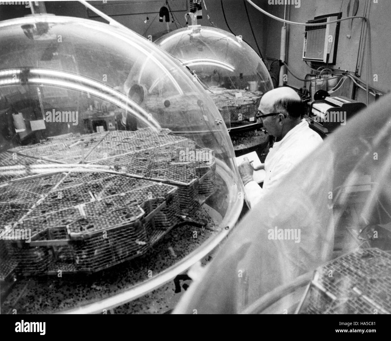 Questa immagine del Dipartimento dell'energia degli Stati Uniti si concentra sulla ricerca energetica, sulle discussioni politiche e sull'intersezione tra scienza e politica nel plasmare il futuro dell'energia negli Stati Uniti Foto Stock