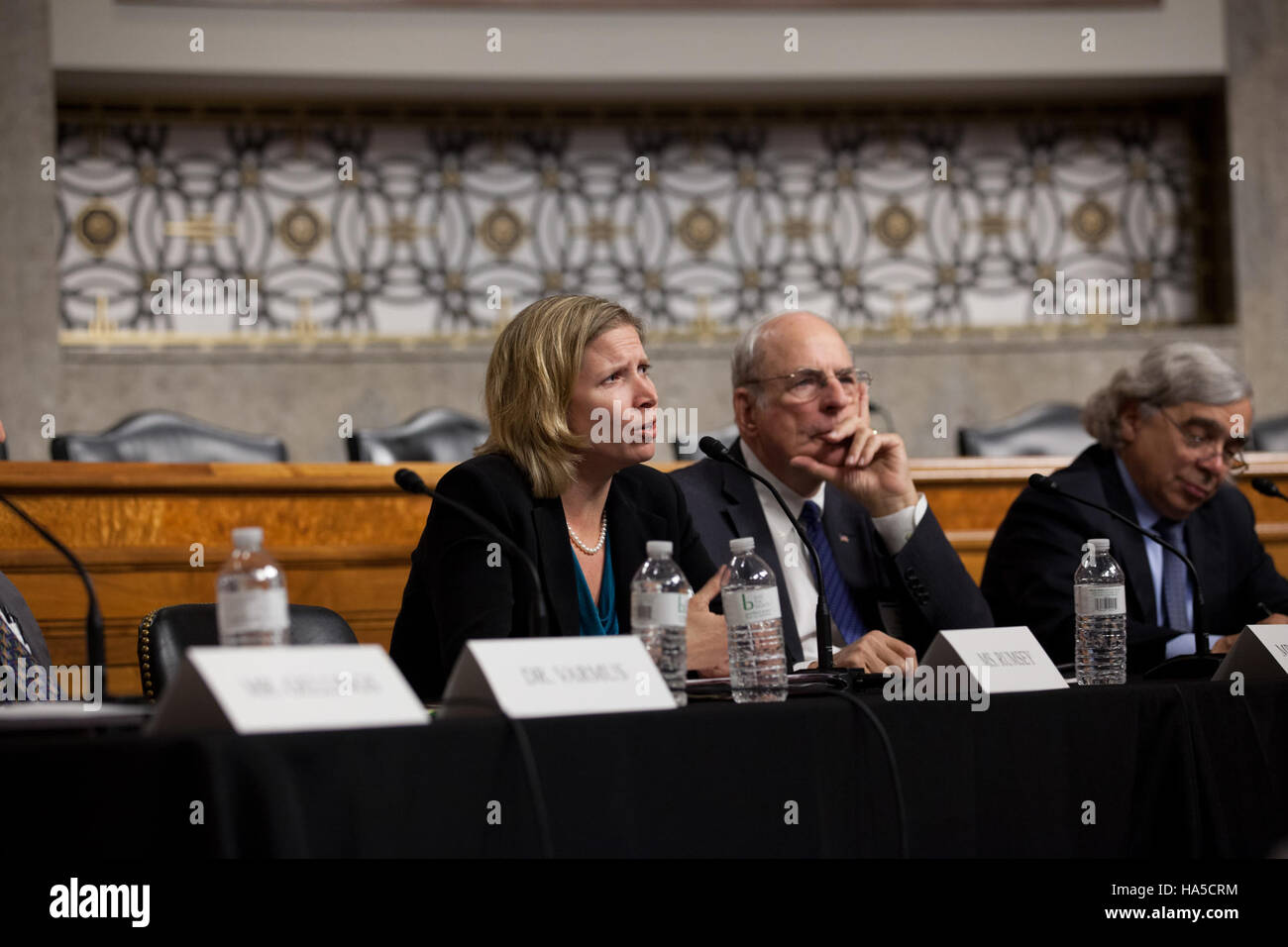 Un progetto del Dipartimento dell'energia che presenta soluzioni energetiche incentrate su pratiche sostenibili e sugli aspetti politici dell'innovazione energetica in risposta ai cambiamenti climatici. Foto Stock