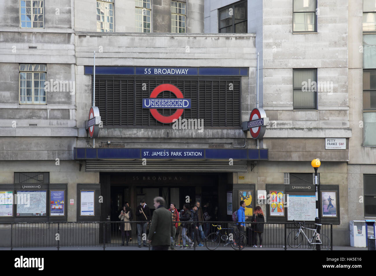 St James park tube Station di Londra Foto Stock