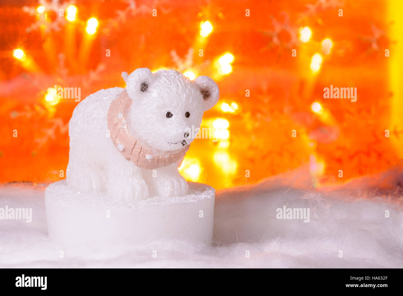 Orso polare, Felice Anno Nuovo 2017, Natale, luminose luci sfocati in background Foto Stock