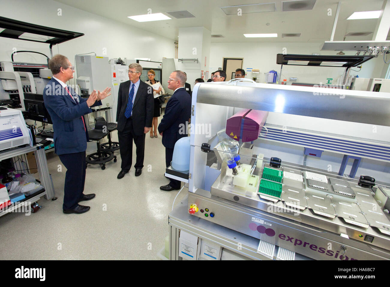 L'iniziativa del Dipartimento dell'energia si concentra sul progresso della ricerca energetica e della sostenibilità. Il progetto mira a migliorare l'efficienza energetica, ridurre le emissioni e sviluppare tecnologie più pulite, allineandosi con gli obiettivi nazionali in materia di clima. Foto Stock