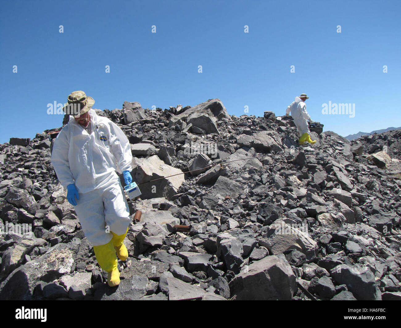 Una vista delle chiusure dei siti di test del Nevada, che fanno parte degli sforzi per ridurre l'impatto ambientale e gestire i siti preesistenti dai test nucleari. Le iniziative di chiusura contribuiscono alla sicurezza ambientale e al ripristino del territorio. Foto Stock