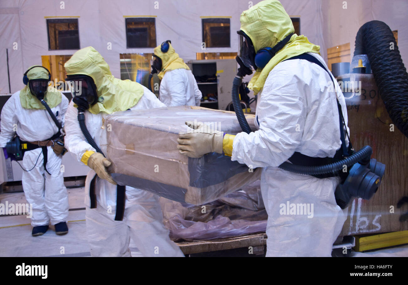 Al Los Alamos National Laboratory, il trattamento dei rifiuti in anticipo rispetto al previsto dimostra i progressi nella ricerca scientifica e nei protocolli di sicurezza ambientale. Foto Stock