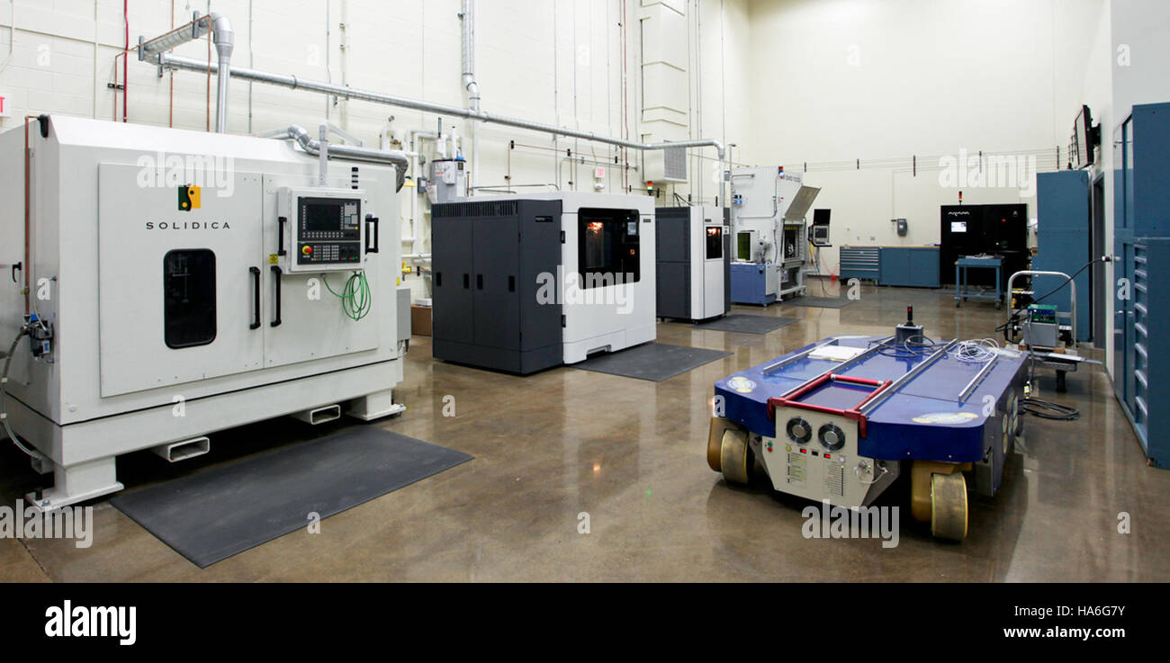 Il Dipartimento dell'energia lavora in collaborazione con l'industria per integrare soluzioni energetiche sostenibili nei parchi nazionali, concentrandosi sulle energie rinnovabili e sulle tecnologie ecocompatibili. Foto Stock