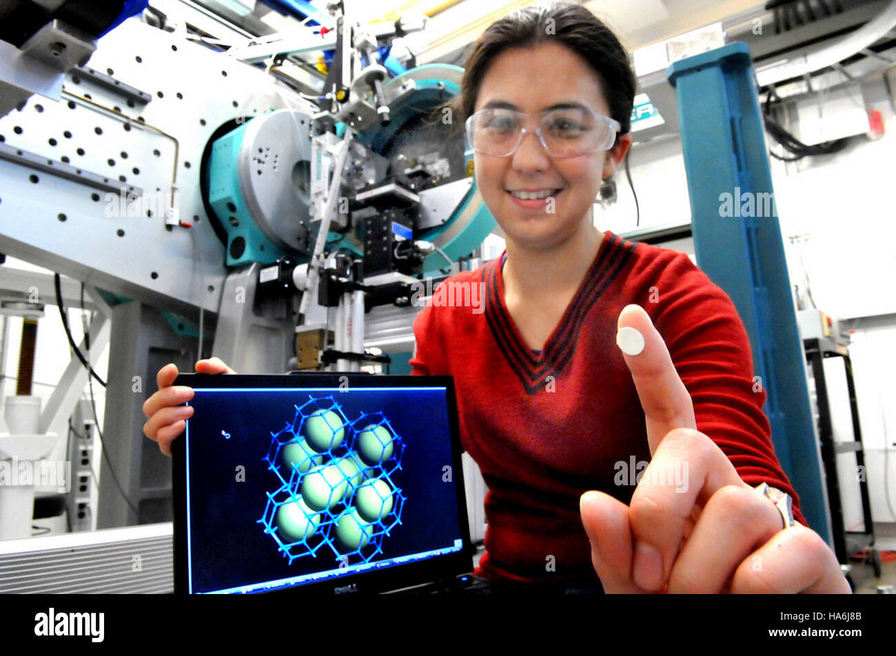 Un'immagine del Dipartimento dell'energia (DOE) che raffigura la scienza e la politica energetica, concentrandosi sulla ricerca, la tecnologia e la sostenibilità. Il DOE guida gli sforzi in materia di efficienza energetica, fonti di energia rinnovabili e mitigazione dei cambiamenti climatici, bilanciando al contempo le preoccupazioni ambientali ed economiche. Foto Stock