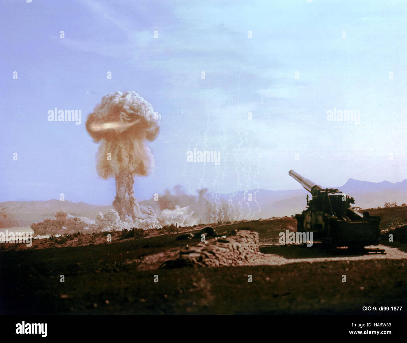 Il test Knothole Grable, condotto nel 1953, faceva parte di una serie di test nucleari presso il Nevada test Site. Il Los Alamos National Laboratory ha sostenuto gli aspetti scientifici e politici di questi test. Foto Stock