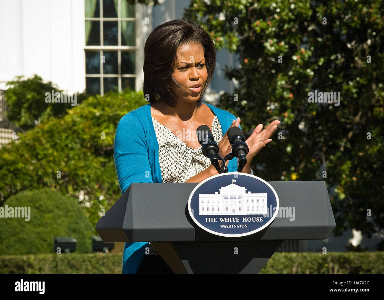La First Lady Michelle Obama ha ospitato la Healthy Kids Fair alla Casa Bianca di Washington D.C., concentrandosi su nutrizione, abitudini alimentari sane e benessere per i bambini, promuovendo iniziative di salute pubblica. Foto Stock