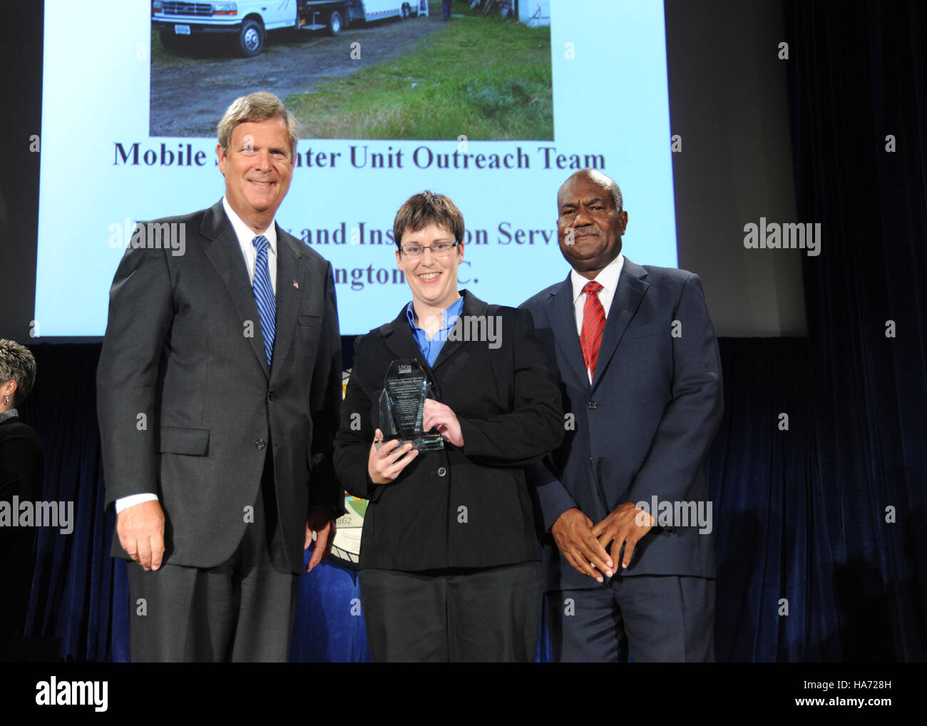 Il Mobile Slaughter Unit Outreach Team ha ricevuto l'Honor Award 2010 per il suo lavoro a sostegno degli standard di lavorazione degli animali. Il programma è un'iniziativa chiave del servizio di ispezione per la salute animale e vegetale (APHIS) dell'USDA. Foto Stock