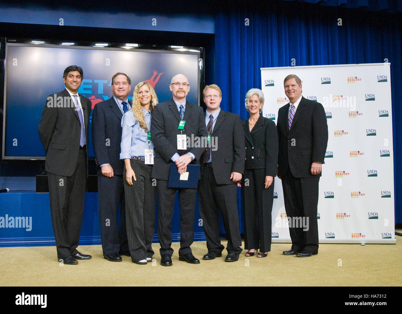 Il segretario Tom Vilsack discute l'iniziativa Apps for Healthy Kids, volta a promuovere un'alimentazione sana e nutrizione per i bambini, presso l'Eisenhower Executive Office Building di Washington, D.C. Foto Stock