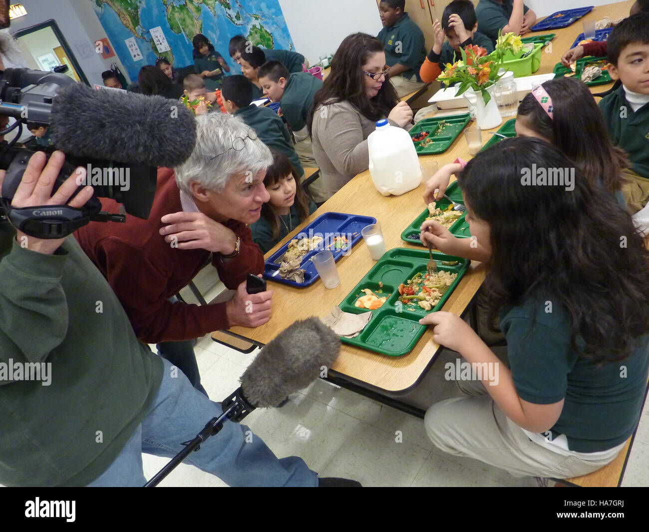 Il segmento Good Morning America della Global Academy si concentra sull'educazione agricola, sulle pratiche sostenibili e sui programmi USDA progettati per affrontare la sicurezza alimentare e lo sviluppo rurale. Foto Stock