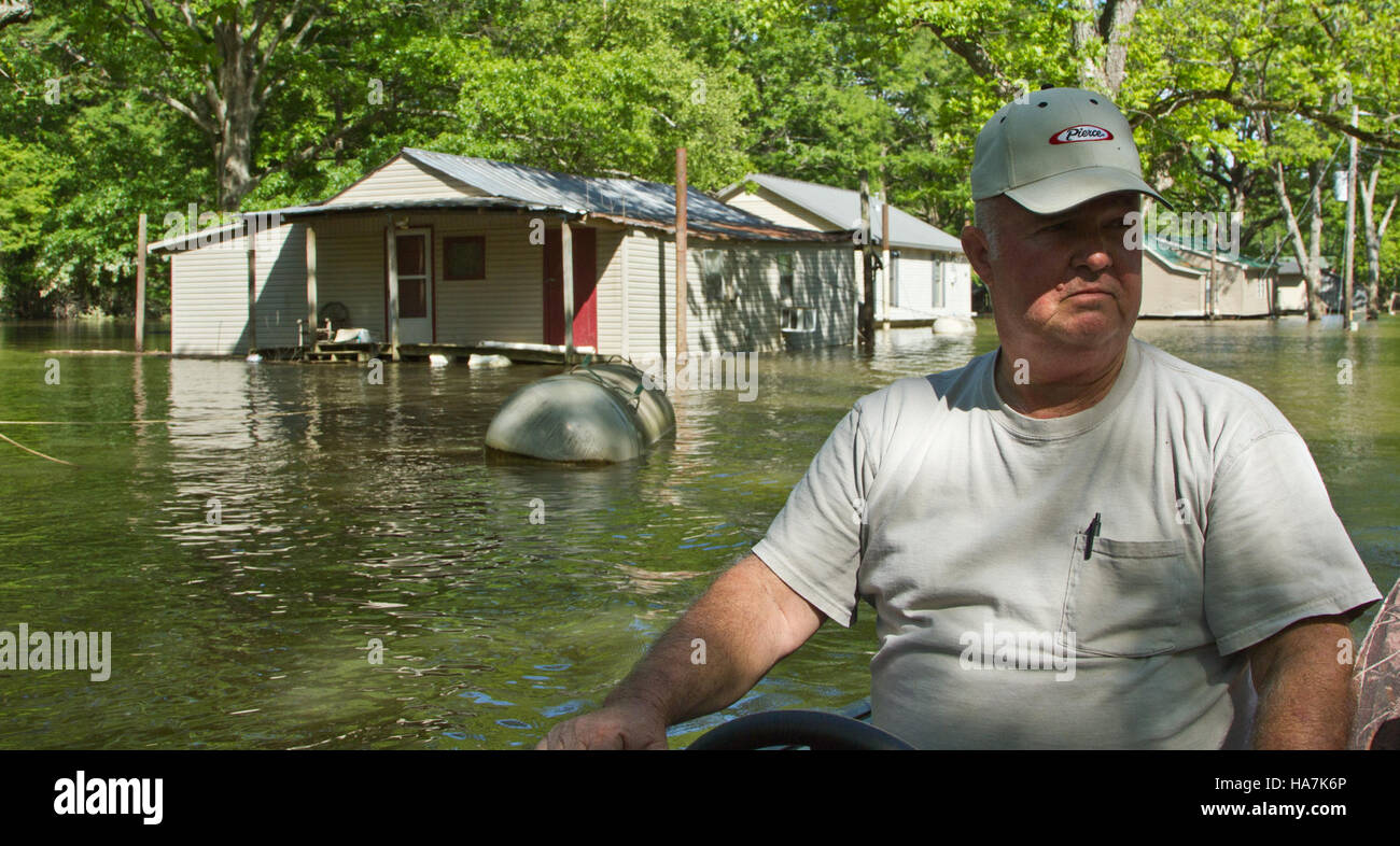 Questa vista panoramica mostra il coinvolgimento dell'USDA nella conservazione del paesaggio lungo il fiume Mississippi, concentrandosi sul ripristino dell'habitat e sulla conservazione dei terreni agricoli sia per la fauna selvatica che per l'uso umano. Foto Stock