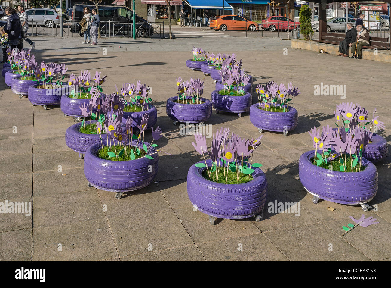 Giornata contro la violenza di genere nella città di Colindres Cantabria, Spagna, Europa. Foto Stock