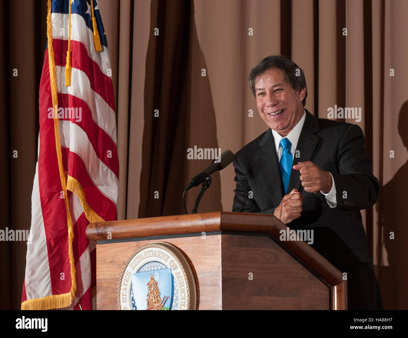 Questa immagine è una fotografia rilasciata dal governo del Dipartimento dell'Agricoltura degli Stati Uniti, che illustra un evento o un documento pubblico. Il contesto specifico dell'immagine è legato alla politica agricola o ai programmi del 23 maggio 2013. Foto Stock