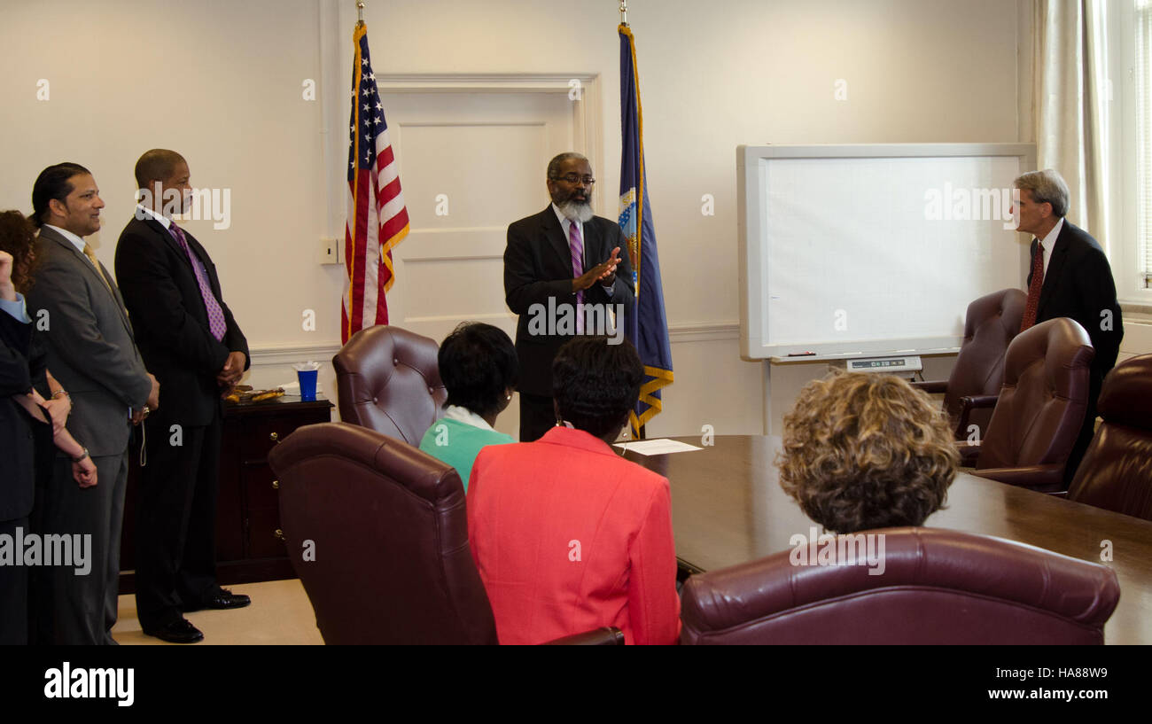 Questo documento, "Eerste Wereldoorlog, zeeoorlog", si riferisce alla guerra navale della prima guerra mondiale. Discute le strategie e le battaglie marittime durante la grande Guerra, facendo luce sulle tattiche navali e sul loro ruolo critico nell'esito della guerra. Foto Stock