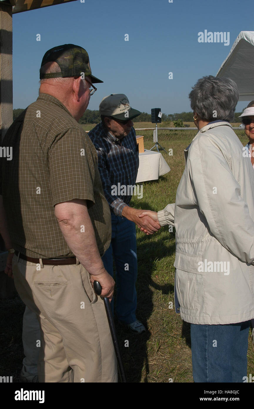 I visitatori possono gustare caffè e panini in un parco nazionale, evidenziando il legame tra natura e attività sociali. Il parco è il luogo ideale per rilassarsi e apprezzare la vita all'aria aperta. Foto Stock