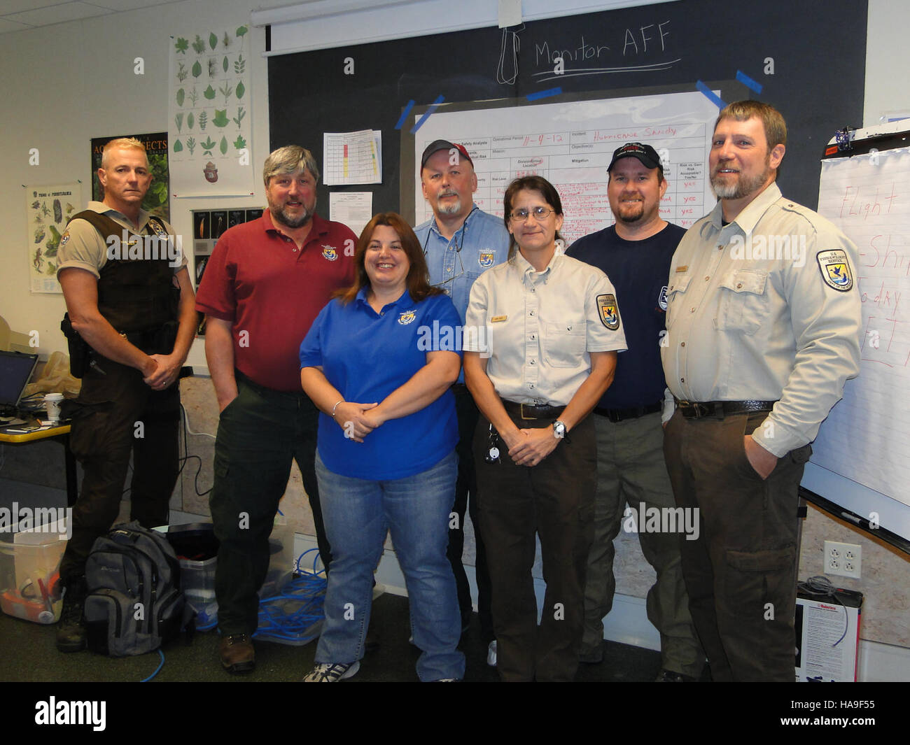 L'All Risk Team del Fish and Wildlife Service degli Stati Uniti lavora per rispondere alle emergenze ambientali e legate alla fauna selvatica. In Pennsylvania, questo team svolge un ruolo fondamentale nella protezione delle specie minacciate, nella gestione degli habitat e nella garanzia della salute degli ecosistemi locali attraverso interventi tempestivi ed efficaci. Foto Stock