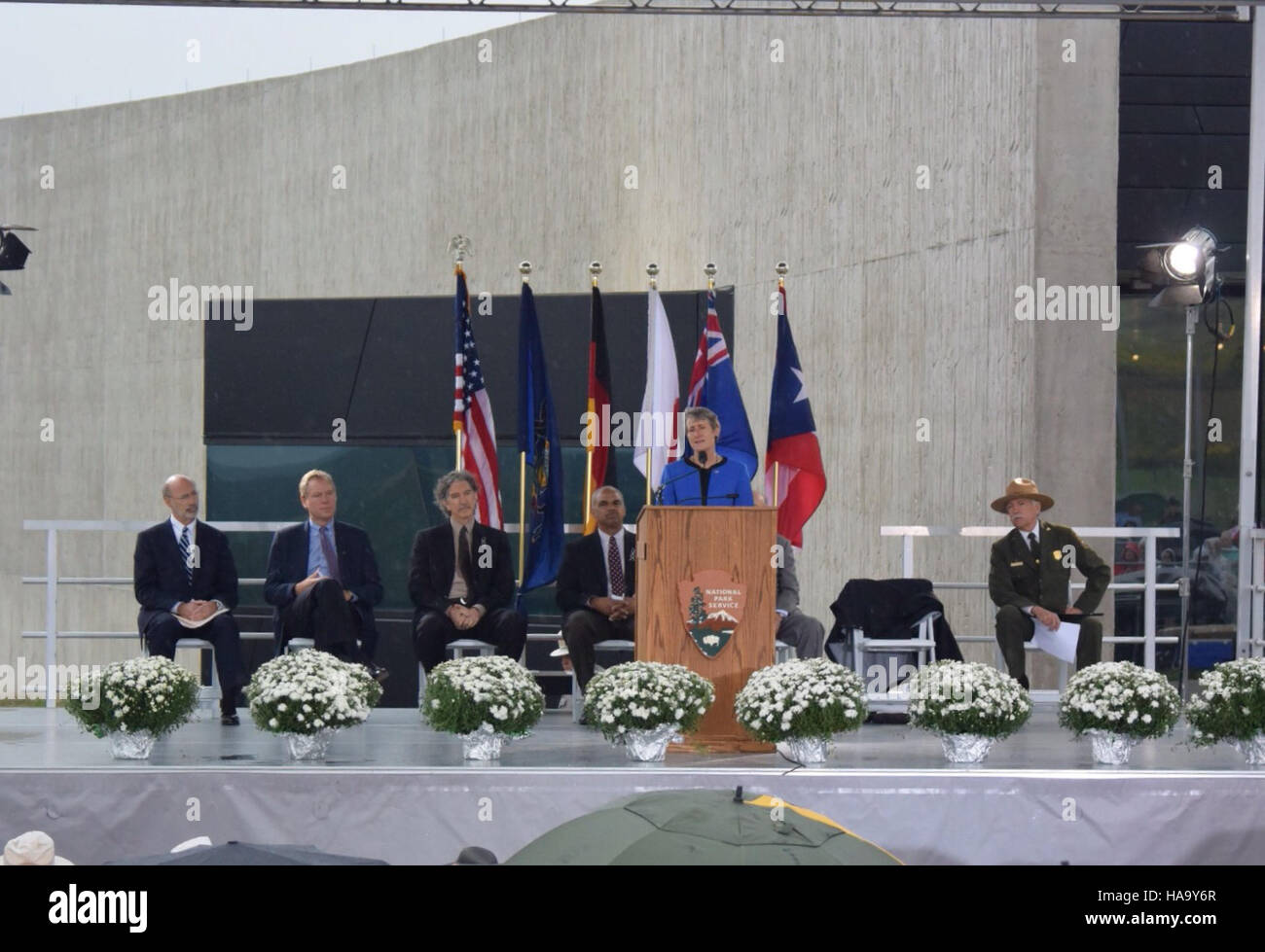Il Flight 93 National Memorial Visitor Center, situato in Pennsylvania, è stato aperto per onorare i passeggeri e l'equipaggio del volo United Airlines 93, che combatté eroicamente contro i dirottatori durante gli attacchi del 9/11. Il centro offre ai visitatori informazioni sui tragici eventi dell'11 settembre 2001, fornendo allo stesso tempo uno spazio per la riflessione e la memoria. Foto Stock