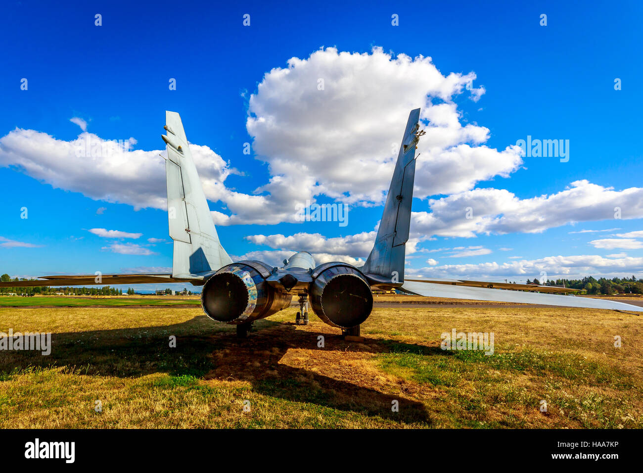 McMinnville, Oregon - Agosto 31, 2014: militare degli aerei da caccia Mikoyan Gurevich MiG-29 'fulcro 'in mostra a Evergreen Aviation & Space Museum. Foto Stock