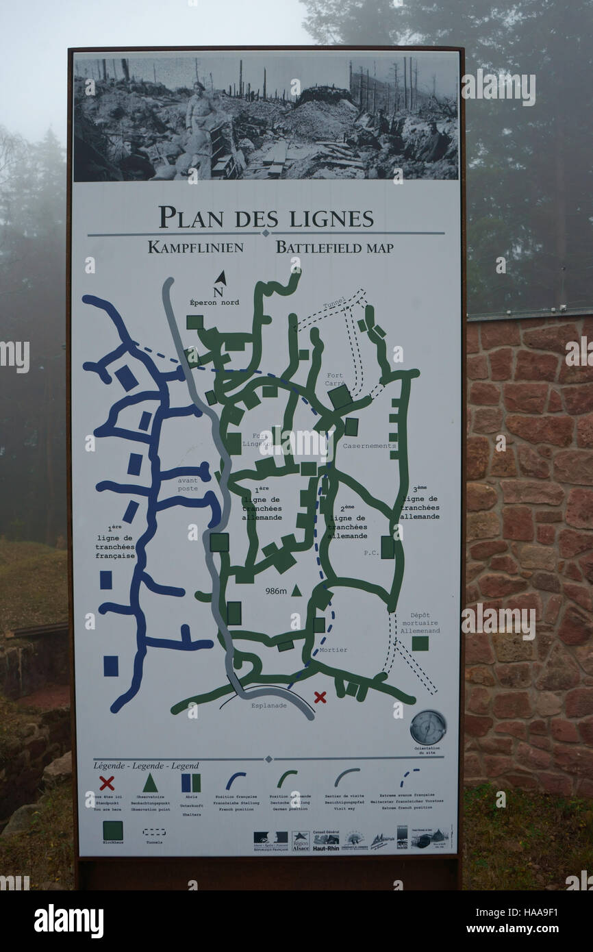 La prima guerra mondiale il campo di battaglia sulla Ligne o Lingekopf, guerra memorail e museo, mappa del campo di battaglia, Alasace, Vosgese montagne, Francia Foto Stock
