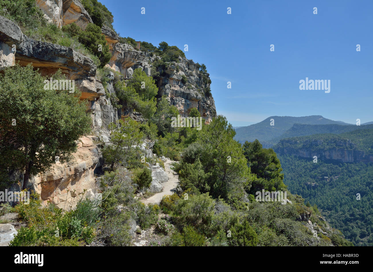Siurana scogliere nelle montagne di Prades Foto Stock
