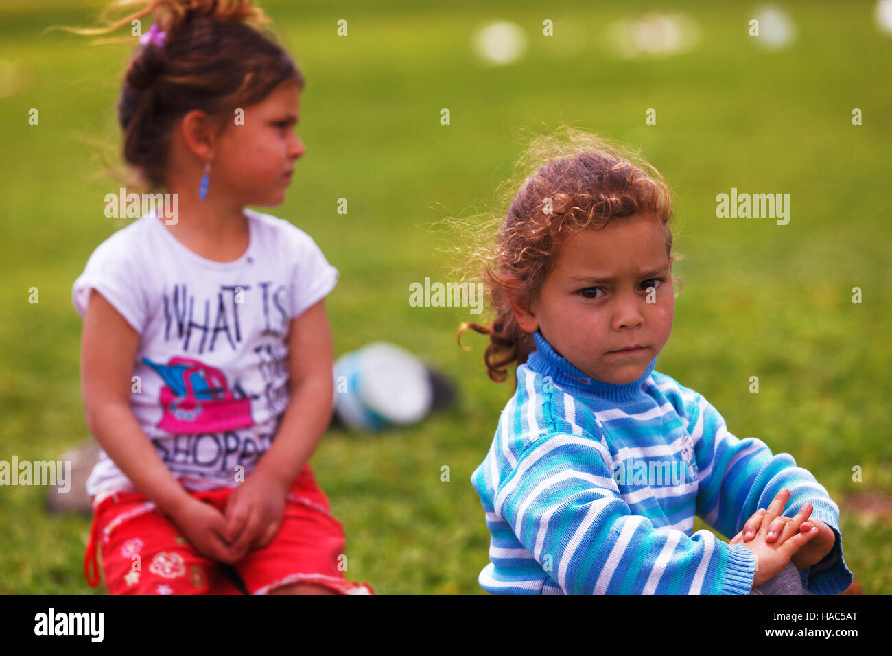 I bambini del popolo nomade nelle aree rurali dell'Anatolia orientale.essi funzionano come lavoratore stagionale Foto Stock