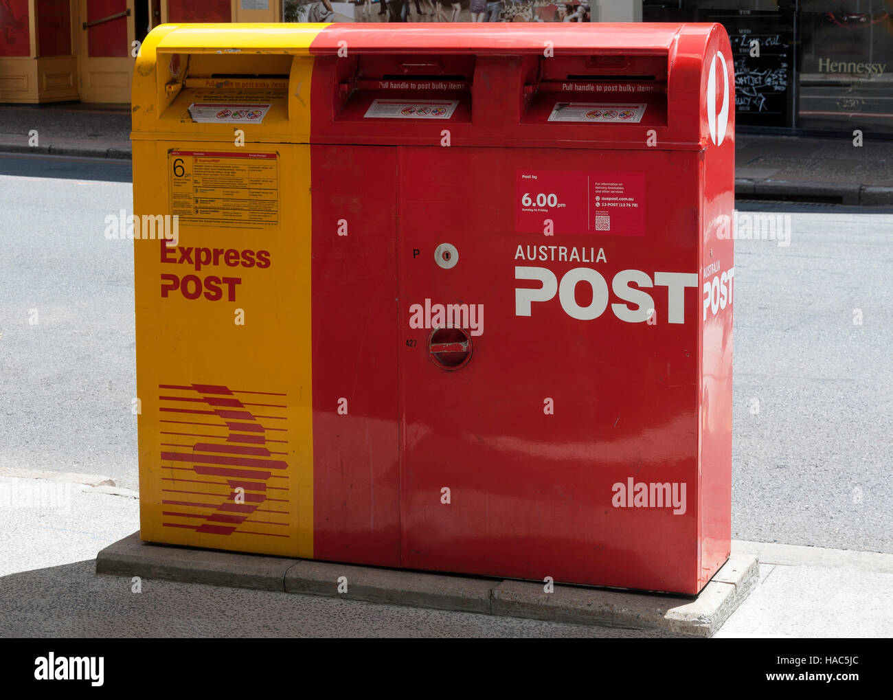 Montante Post box, Brunswick Street, Fortitude Valley, Brisbane, Queensland, Australia Foto Stock