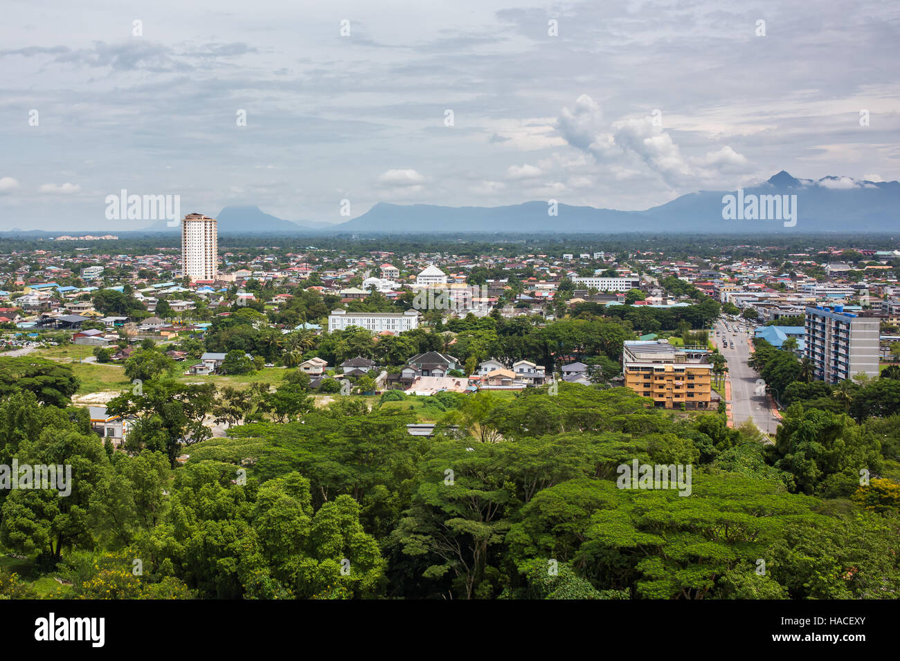 Una veduta aerea della città di Kuching in stae di Sarawak, Malaysia. Foto Stock