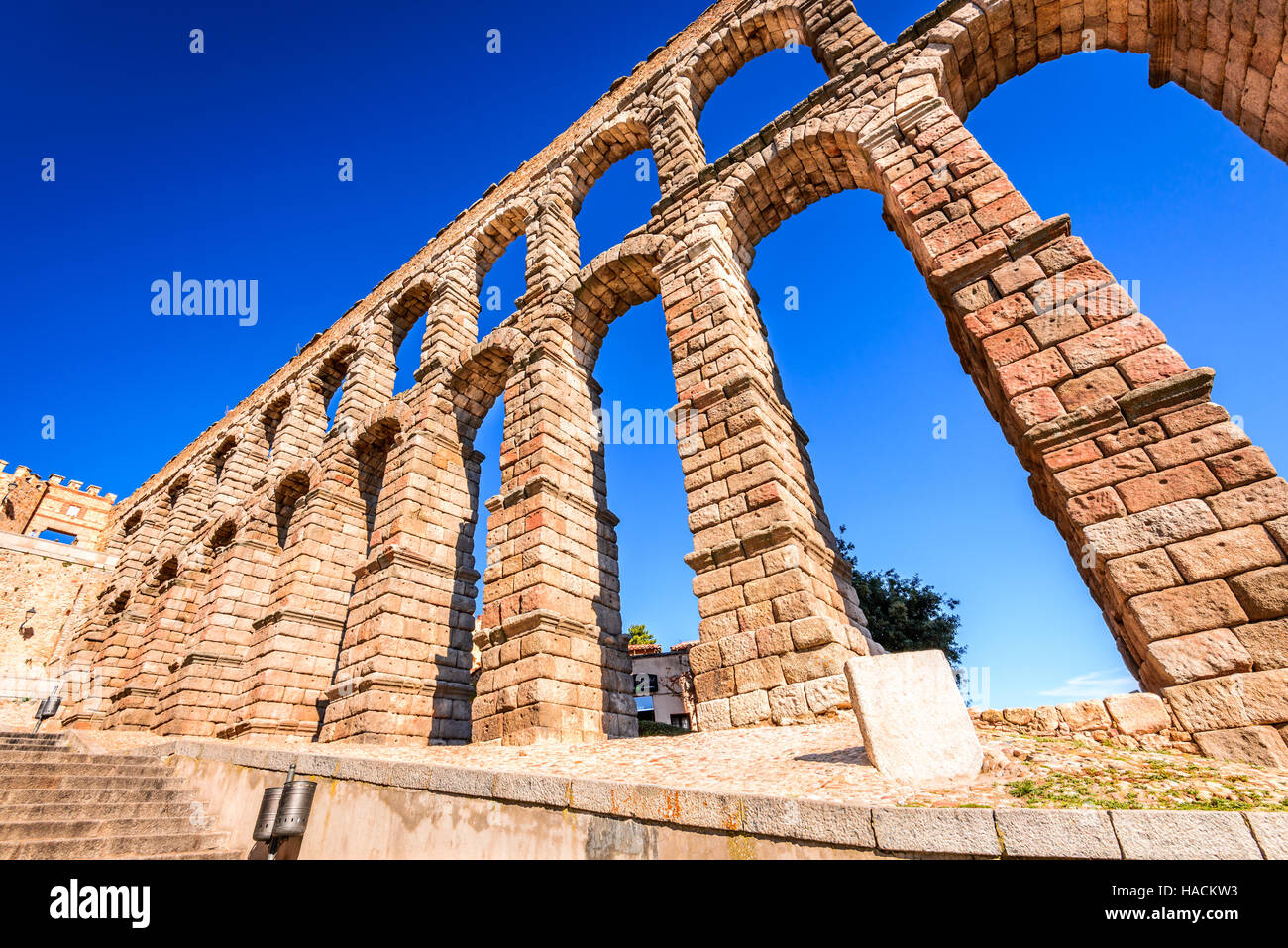 Segovia, Castilla y Leon. Acquedotto romano ponte di Segovia in Castiglia in Spagna. Foto Stock