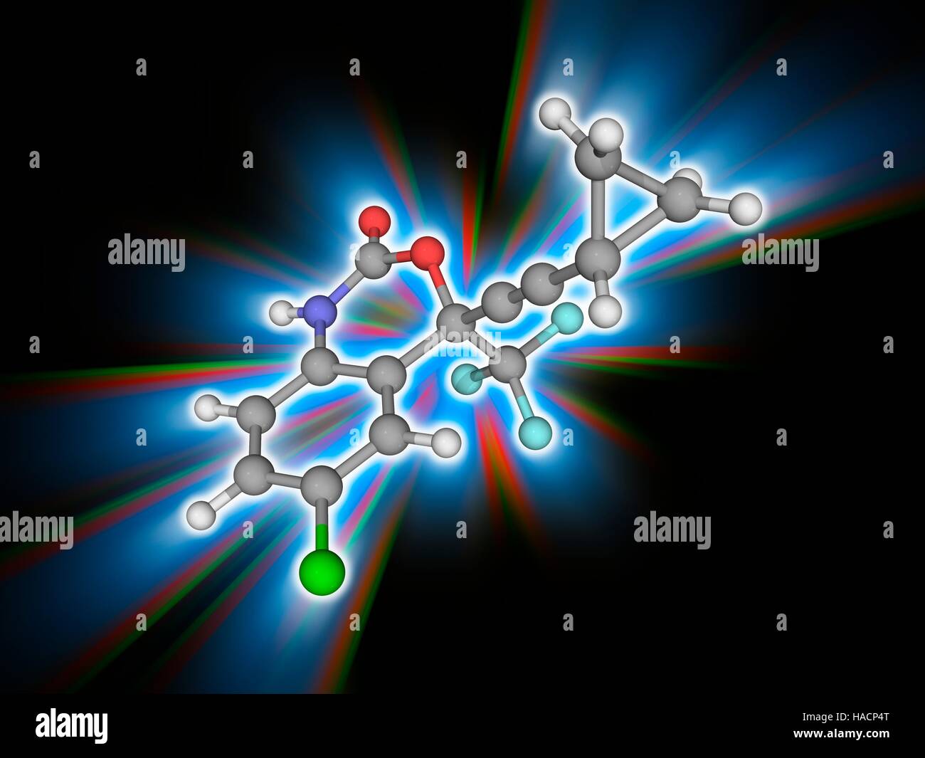 Efavirenz. Il modello molecolare del non-nucleosidici inibitori della trascrittasi inversa farmaco efavirenz (C14.H9.Cl.F3.N.O2). Questo è usato come parte di una terapia antiretrovirale estremamente attiva nel trattamento dell'HIV (il virus di immunodeficienza umana). Gli atomi sono rappresentati da sfere e sono codificati a colori: carbonio (grigio), Idrogeno (bianco), Azoto (blu), Ossigeno (rosso), il fluoro (ciano) e cloro (verde). Illustrazione. Foto Stock