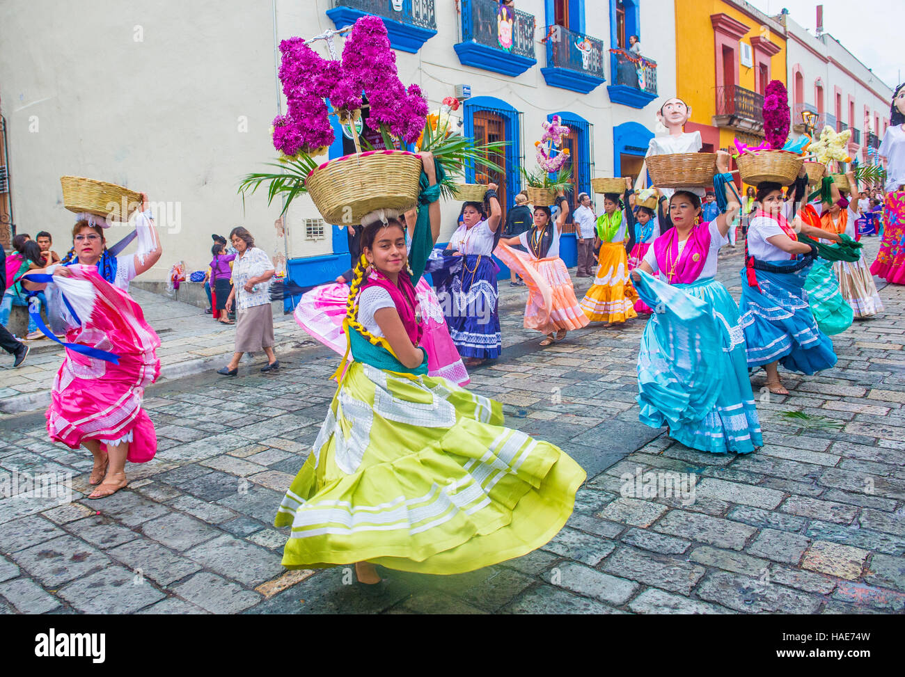 I partecipanti su un carnevale del Giorno dei Morti di Oaxaca, Messico Foto Stock