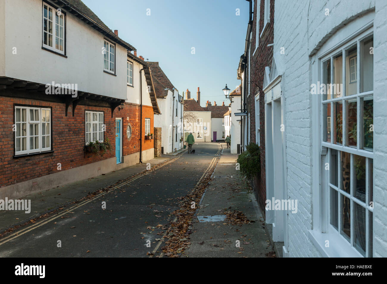 Pomeriggio autunnale nella pittoresca cittadina di Sandwich Kent, Inghilterra. Foto Stock