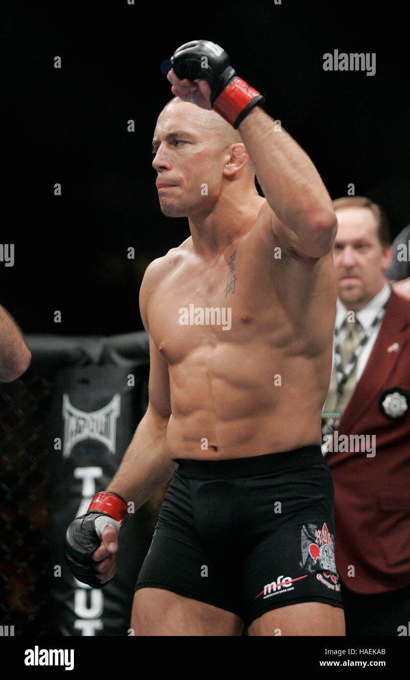 Georges St Pierre prima della sua lotta in UFC 94 a MGM Grand Arena, il 1 febbraio 2009 a Las Vegas, NV. Francesco Specker Foto Stock