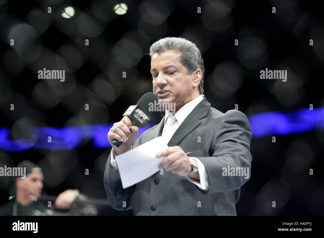 Bruce Buffer durante UFC 96 presso la Nationwide Arena il 7 marzo 2009 in Columbus, OH. Francesco Specker Foto Stock