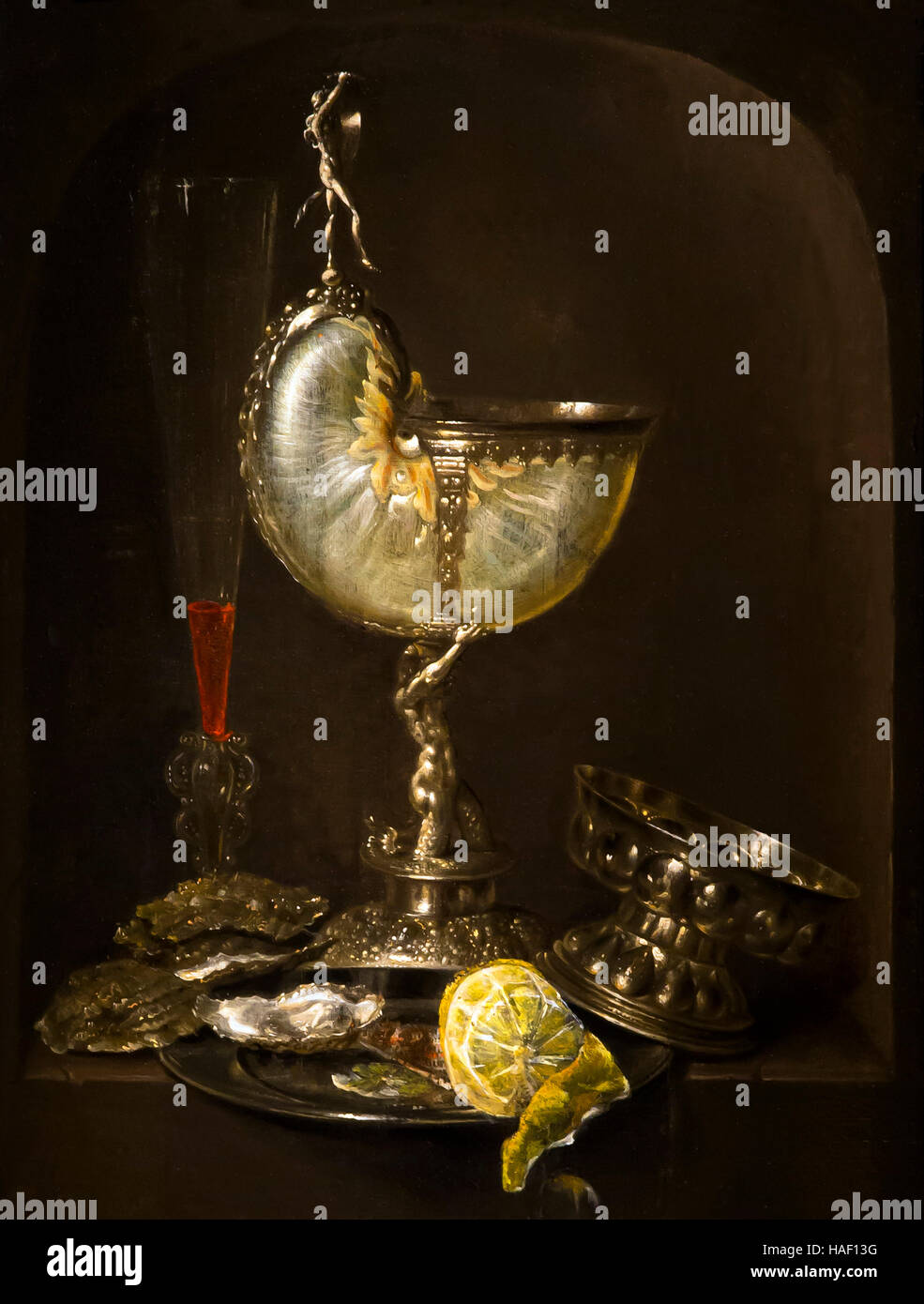 Ancora vita con nautilus cup, bicchiere di vino, ostriche e limone, rockoxhuis, Anversa, Belgio, Europa Foto Stock