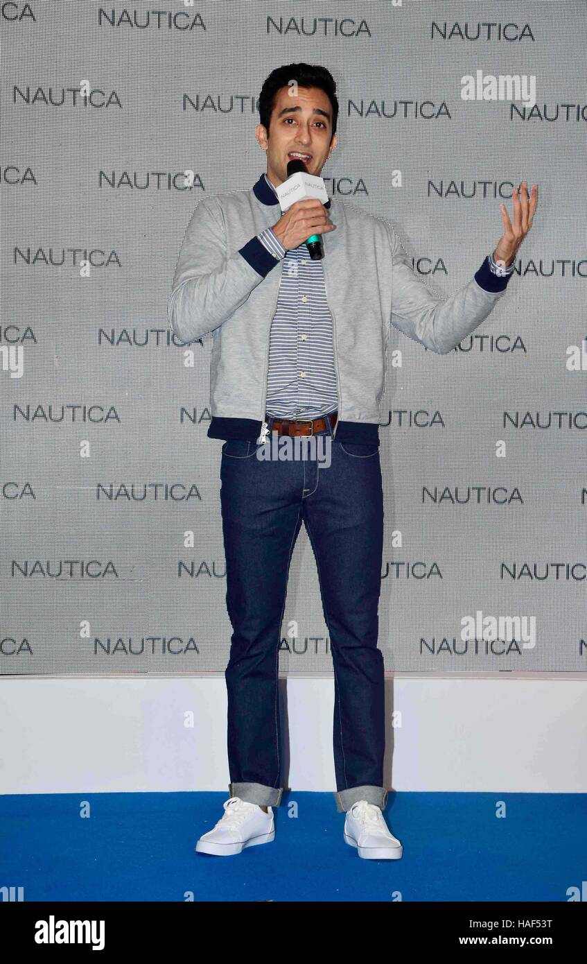 Attore di Bollywood Rahul Khanna durante il lancio di caduta 2016 Raccolta da lifestyle brand,Nautica in Mumbai Foto Stock