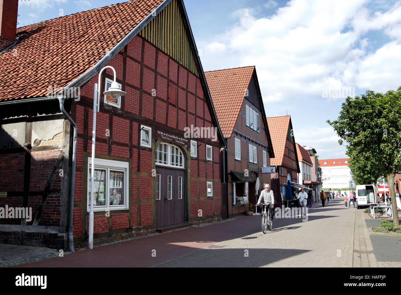 Steinhude, Steinhuder Meer, Steinhude Mare, Bassa Sassonia, Germania. Le vecchie case della città. Foto Stock